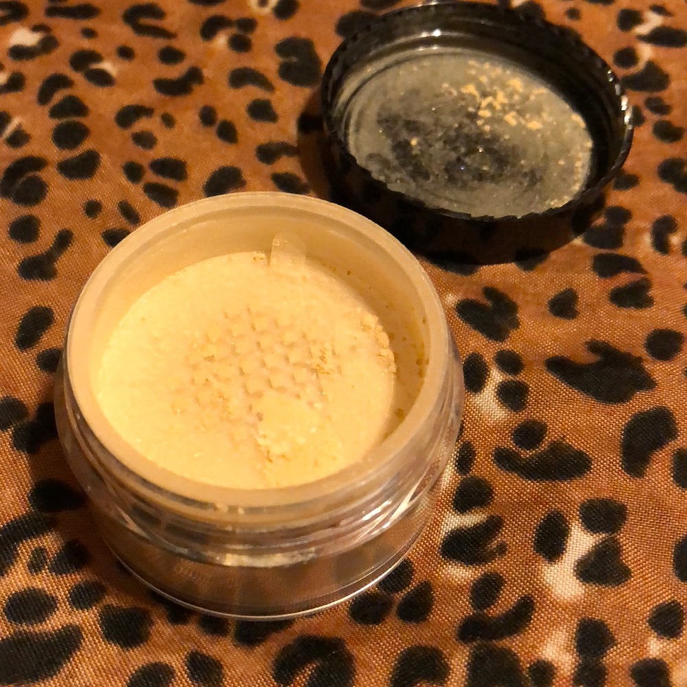 Setting Powder - Picture 3 of 3